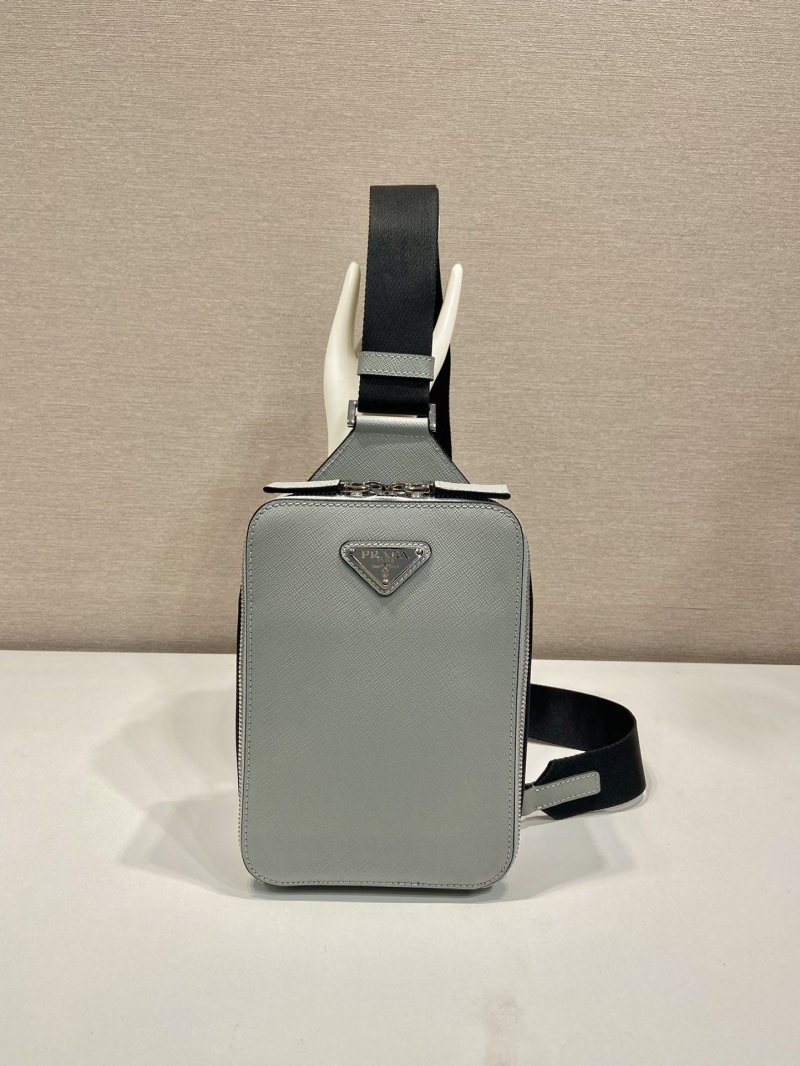 Pra*a waist chest packs